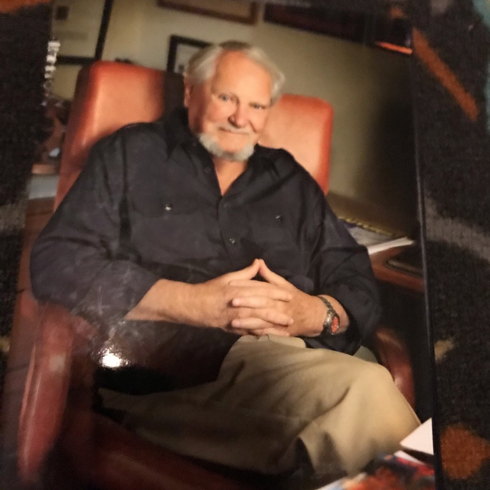 Clive Cussler and Justin Scott The Striker - Picture 2 of 2